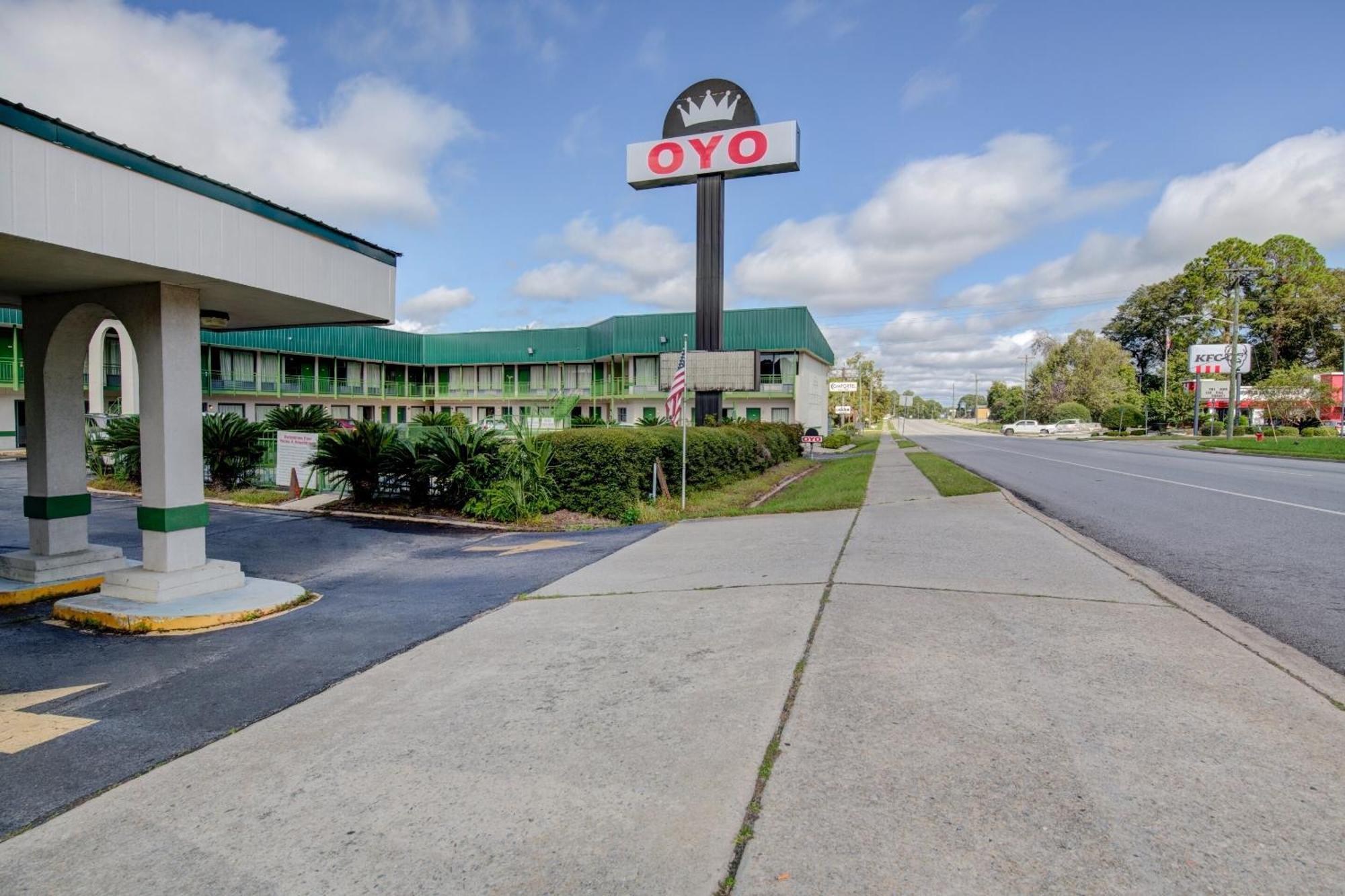 Oyo Hotel Douglas Ga Us-441 Exteriér fotografie